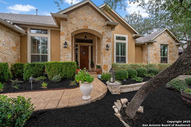 Listing photo id 1 for 28918 Bearcat