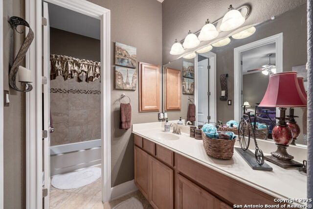 Listing photo id 28 for 28918 Bearcat