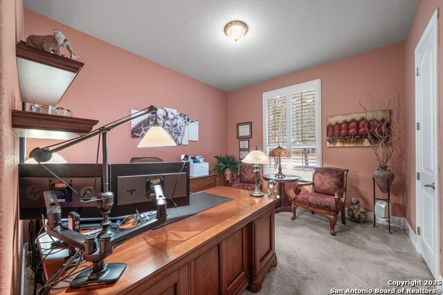 Listing photo id 31 for 28918 Bearcat