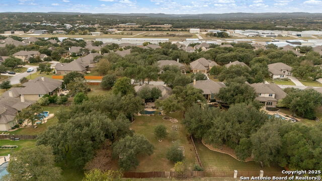 Listing photo id 52 for 28918 Bearcat