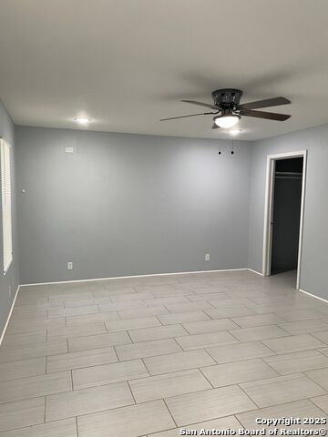 Image 10 of 14 For 820 Frank