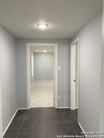 Image 7 of 14 For 820 Frank