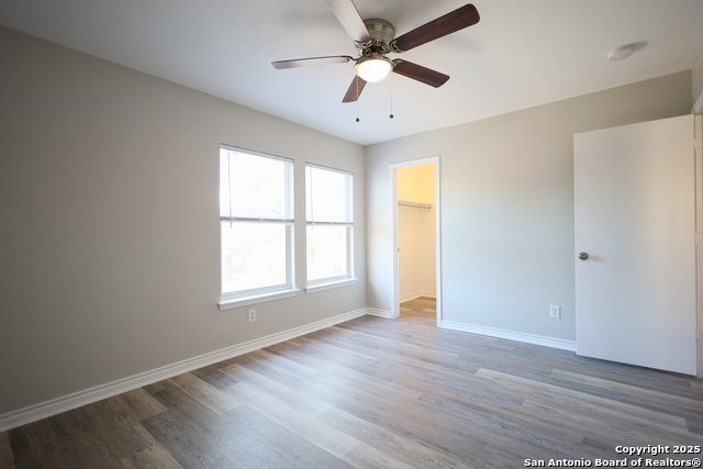 Image 22 of 38 For 9519 Braun Square