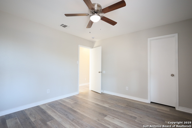 Image 25 of 38 For 9519 Braun Square