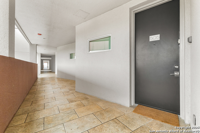 Image 2 of 22 For 17902 La Cantera Pkwy  505