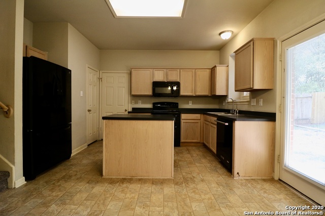 Image 3 of 22 For 7 Claybrook