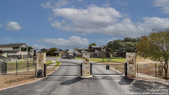 Image 14 of 15 For 1614 Gruene Vineyard