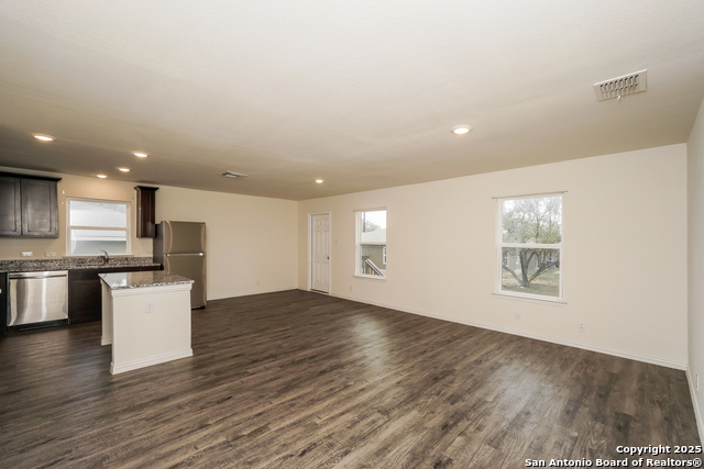 Image 4 of 21 For 5334 Natho  