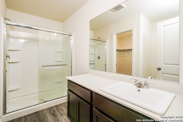 Image 10 of 21 For 728 Newton