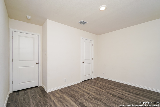 Image 16 of 21 For 728 Newton