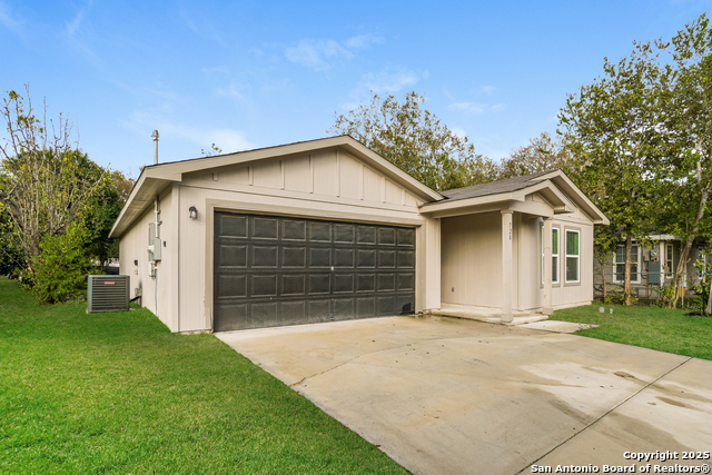 Image 3 of 21 For 728 Newton