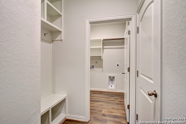 Listing photo id 7 for 820 Little Pebble