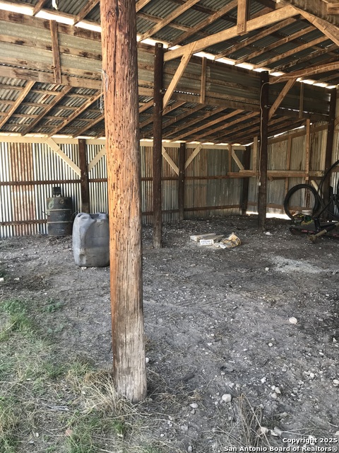 Image 10 of 48 For 3100 Ranch Road 2631