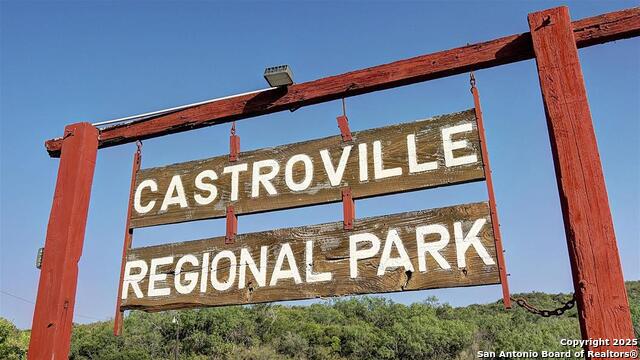 Listing photo id 9 for 172 Mountain Oak