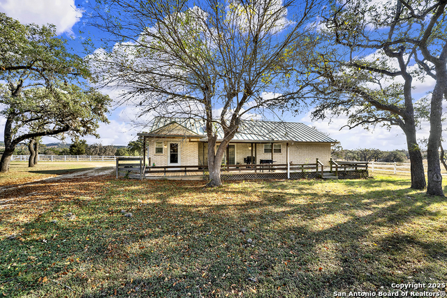 Image 17 of 51 For 16103 State Highway 16 N