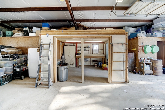 Image 26 of 51 For 16103 State Highway 16 N