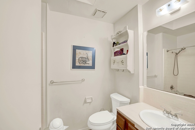 Image 31 of 51 For 16103 State Highway 16 N