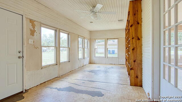 Image 36 of 41 For 912 4th St