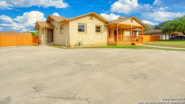 Image 38 of 41 For 912 4th St