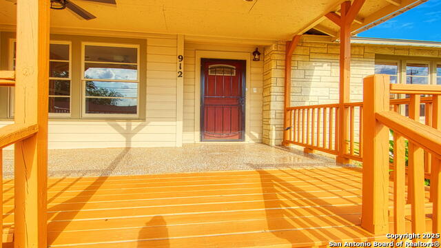 Image 39 of 41 For 912 4th St