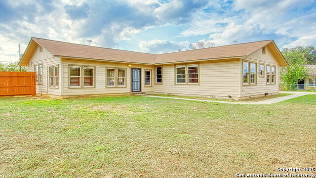 Image 5 of 41 For 912 4th St