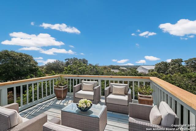 Image 11 of 41 For 726 Mello Oak