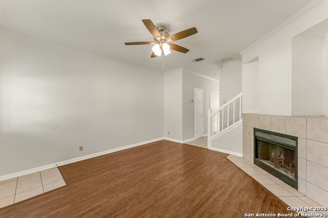 Image 3 of 30 For 12204 Apricot Dr