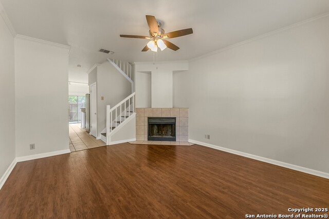 Image 6 of 30 For 12204 Apricot Dr