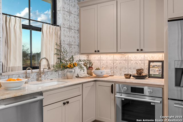 Image 11 of 42 For 4412 Comanche Trace Drive