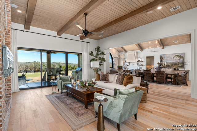 Image 18 of 42 For 4412 Comanche Trace Drive