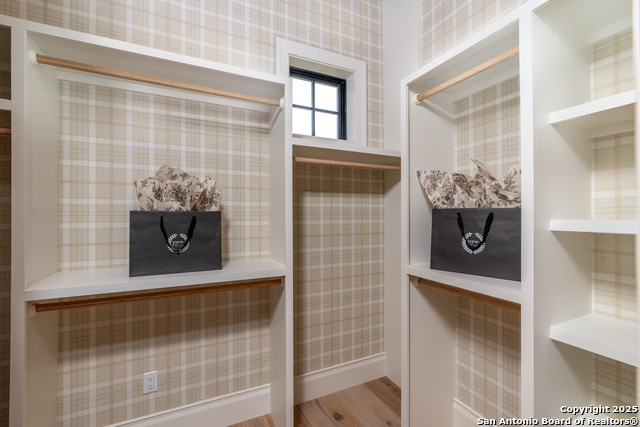 Image 30 of 42 For 4412 Comanche Trace Drive