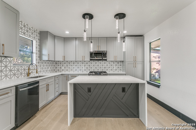 Image 13 of 36 For 427 Laramie