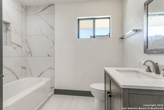 Image 33 of 36 For 427 Laramie