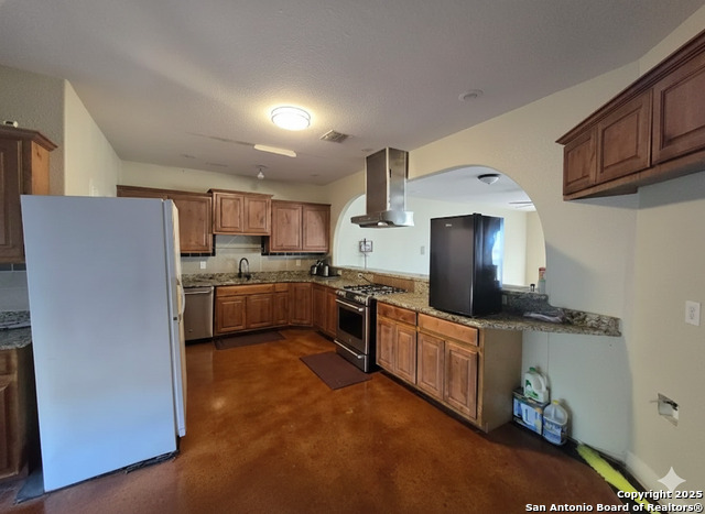 Image 3 of 14 For 12219 Course View