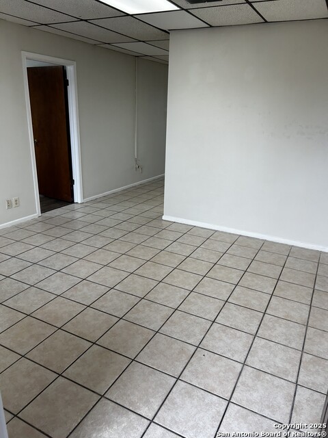 Listing photo id 2 for 4407 Walzem Rd  105