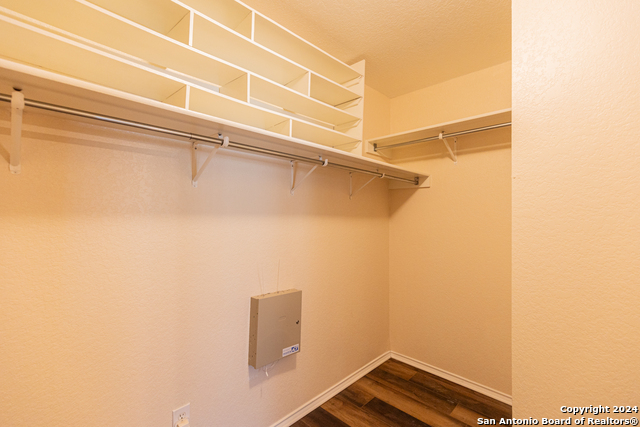 Image 11 of 31 For 7910 Lattimer Pond