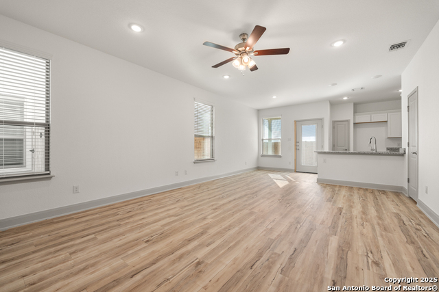 Image 7 of 17 For 7515 Gramercy  101