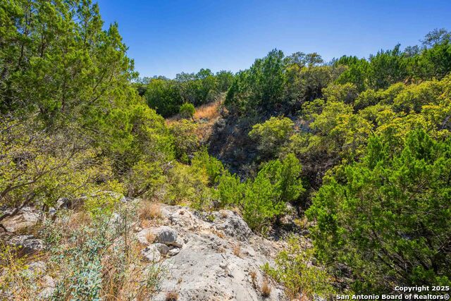 Listing photo id 26 for 852 Sd #24755