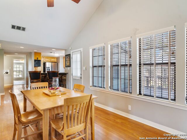 Image 15 of 36 For 1939 Lawndale Drive E