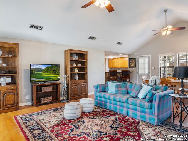 Image 19 of 36 For 1939 Lawndale Drive E