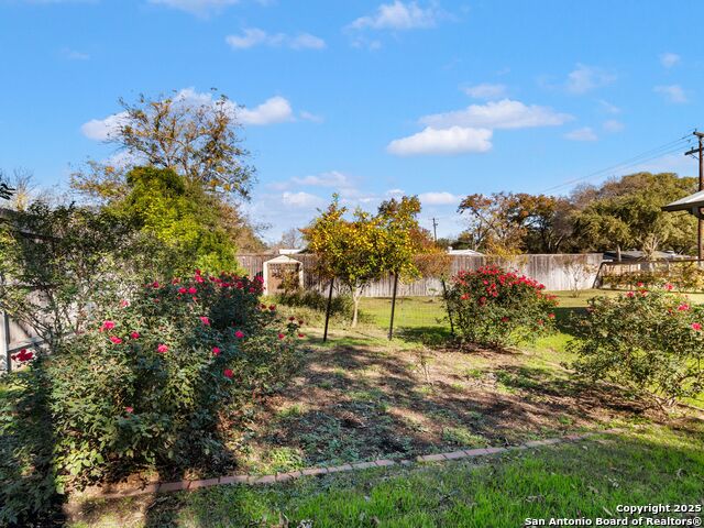 Image 34 of 36 For 1939 Lawndale Drive E