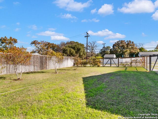 Image 35 of 36 For 1939 Lawndale Drive E