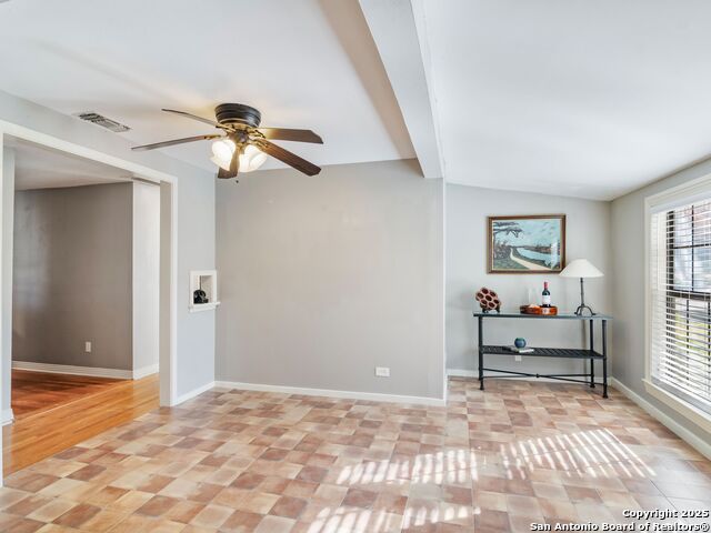 Image 9 of 36 For 1939 Lawndale Drive E