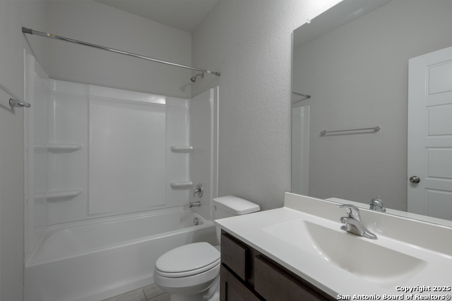 Image 17 of 24 For 7706 Chatham Pl