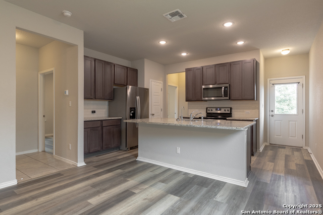 Image 6 of 24 For 7706 Chatham Pl