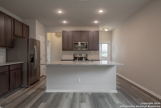 Image 7 of 24 For 7706 Chatham Pl