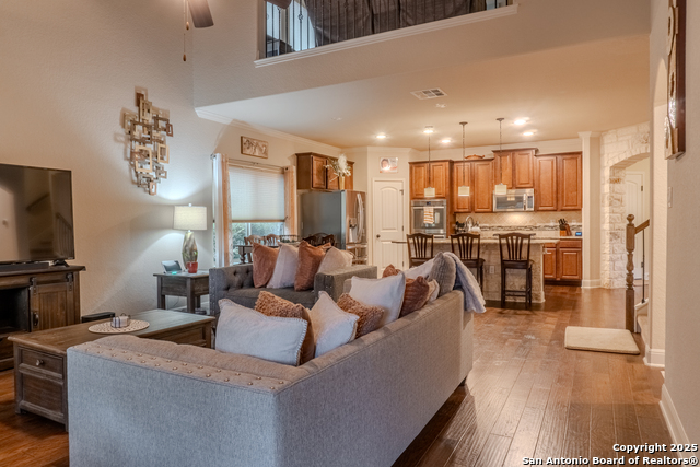 Image 19 of 49 For 28434 Joanie Kay