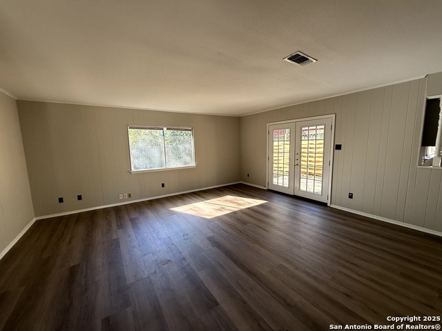 Image 4 of 11 For 14158 Swallow Dr