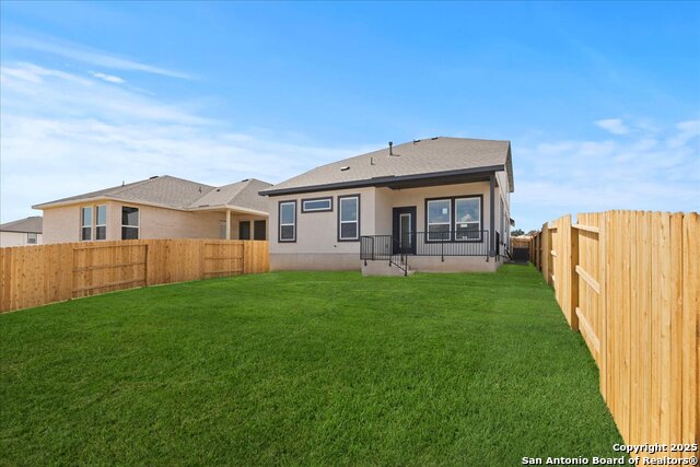 Listing photo id 13 for 1326 Red Fox