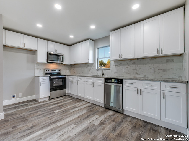 Image 5 of 21 For 930 Schley Ave